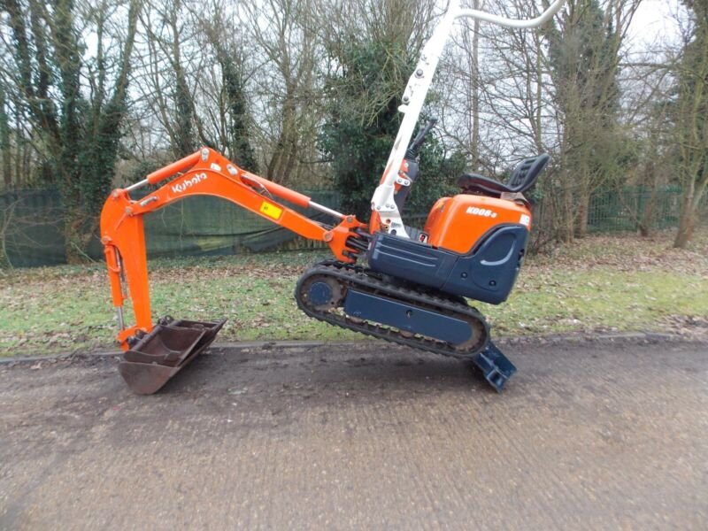 kubota k008 3 micro d’occasion (2013) – mini pelle 0,8t avec moteur neuf – 2 694 h kubota k008 3 micro d’occasion (2013) – mini pelle 0,8t avec moteur neuf – 2 694 h